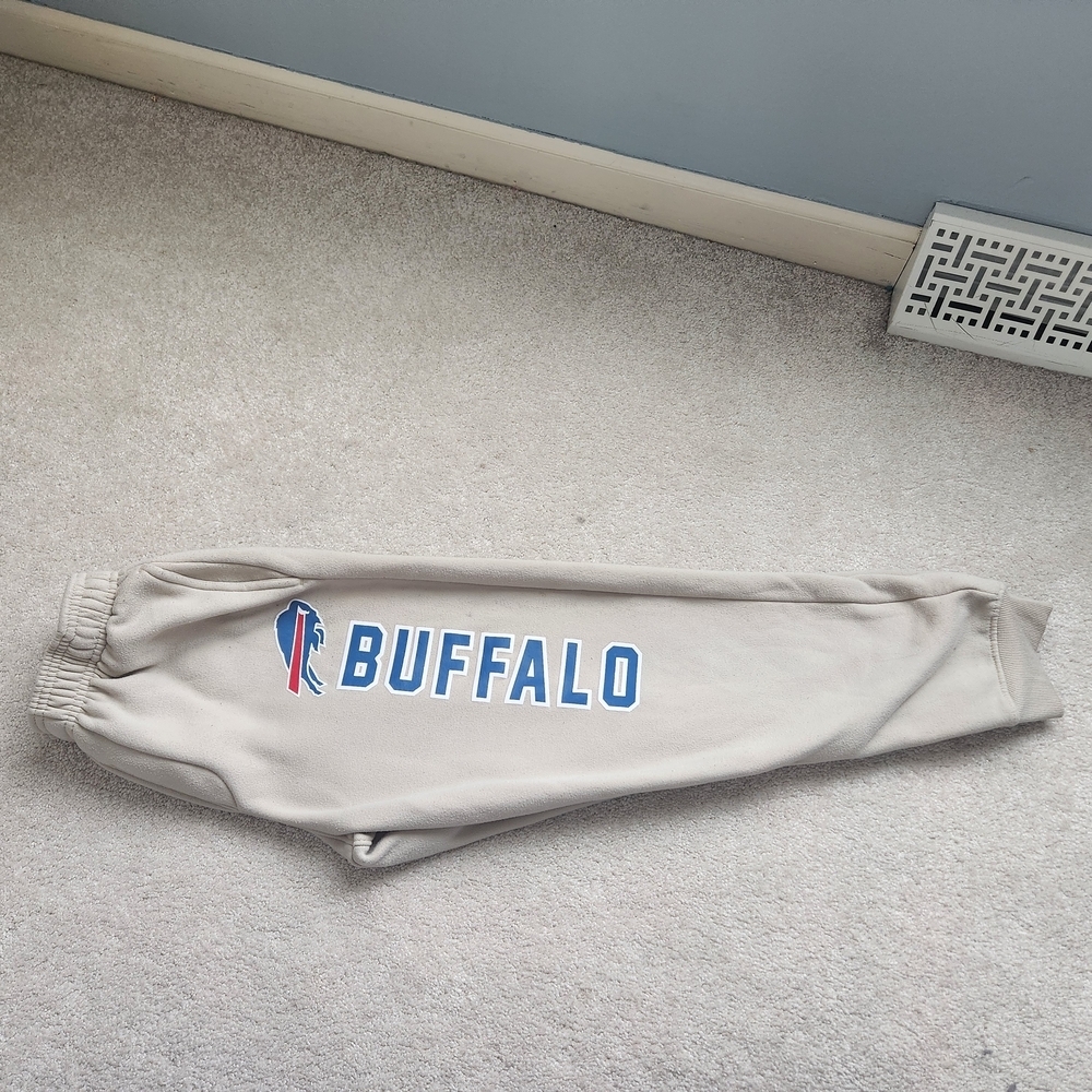 Buffalo Bills NFL Kids Beige Sweatpants Size 14/16 - Picture 2 of 6
